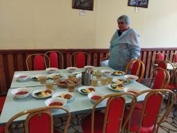 В целях мониторинга организации горячего питания школьников организовано  еженедельное дежурство со стороны родительской общественности в школьной столовой.( 08.10.2025)